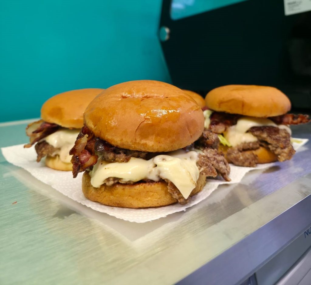 Burger von Fausto and Furio